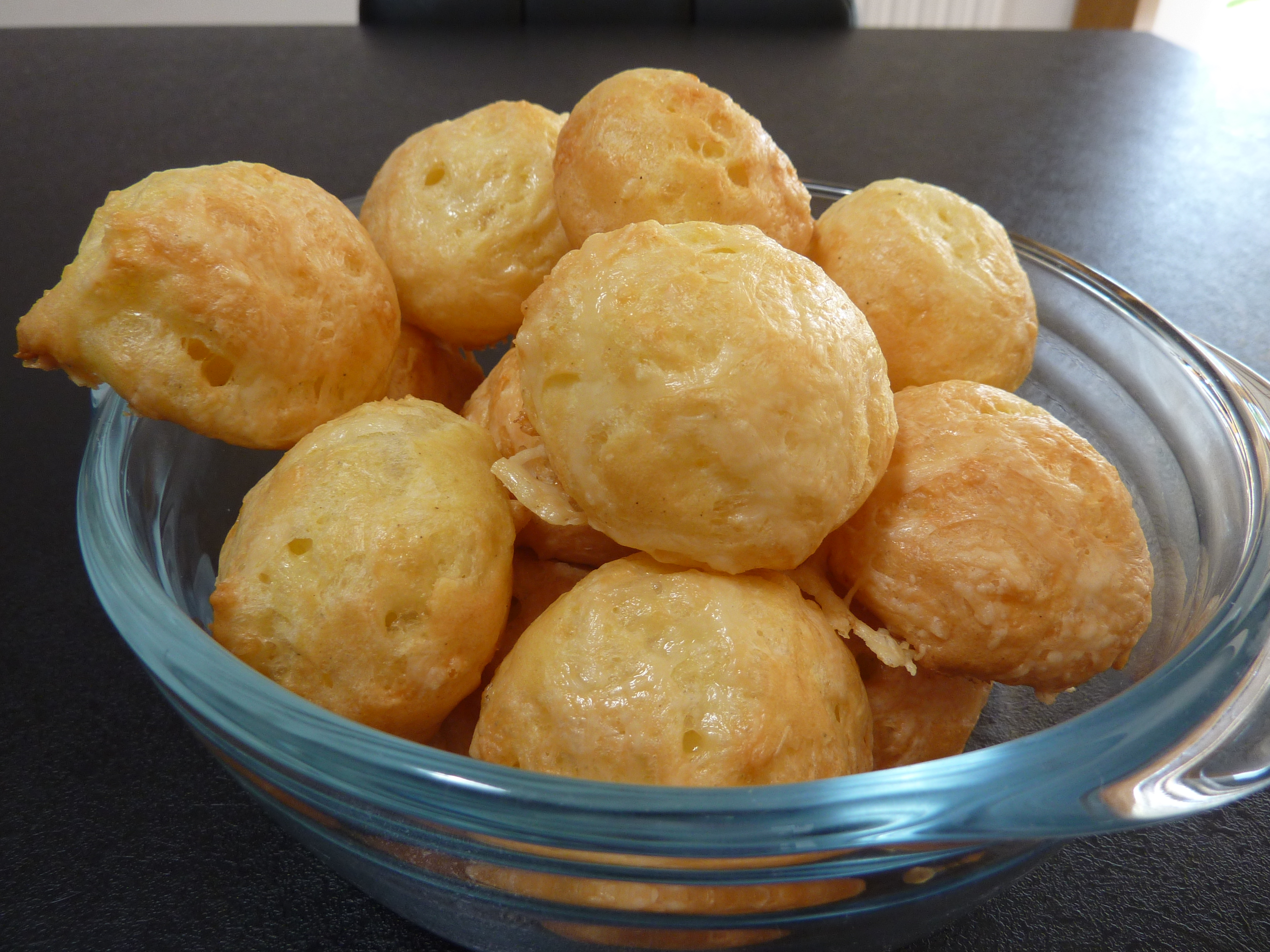 Gougères au conté